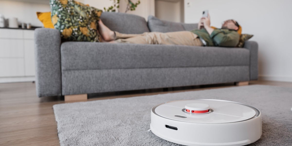 The Rise of Robotic Vacuum Cleaners in the UK: A Smart Solution for Modern Living